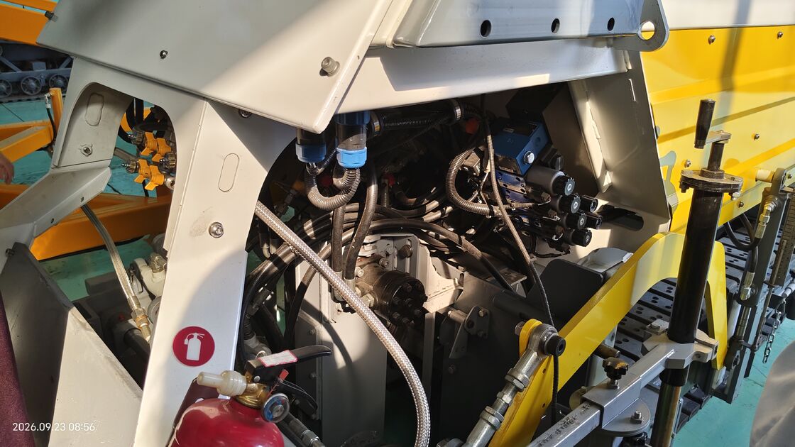 2500-L Wheeled Mini Asphalt Paver 2500mm Max Paving Width Kubota Engine Asphalt Concrete Paving Finisher for Road Maintenance